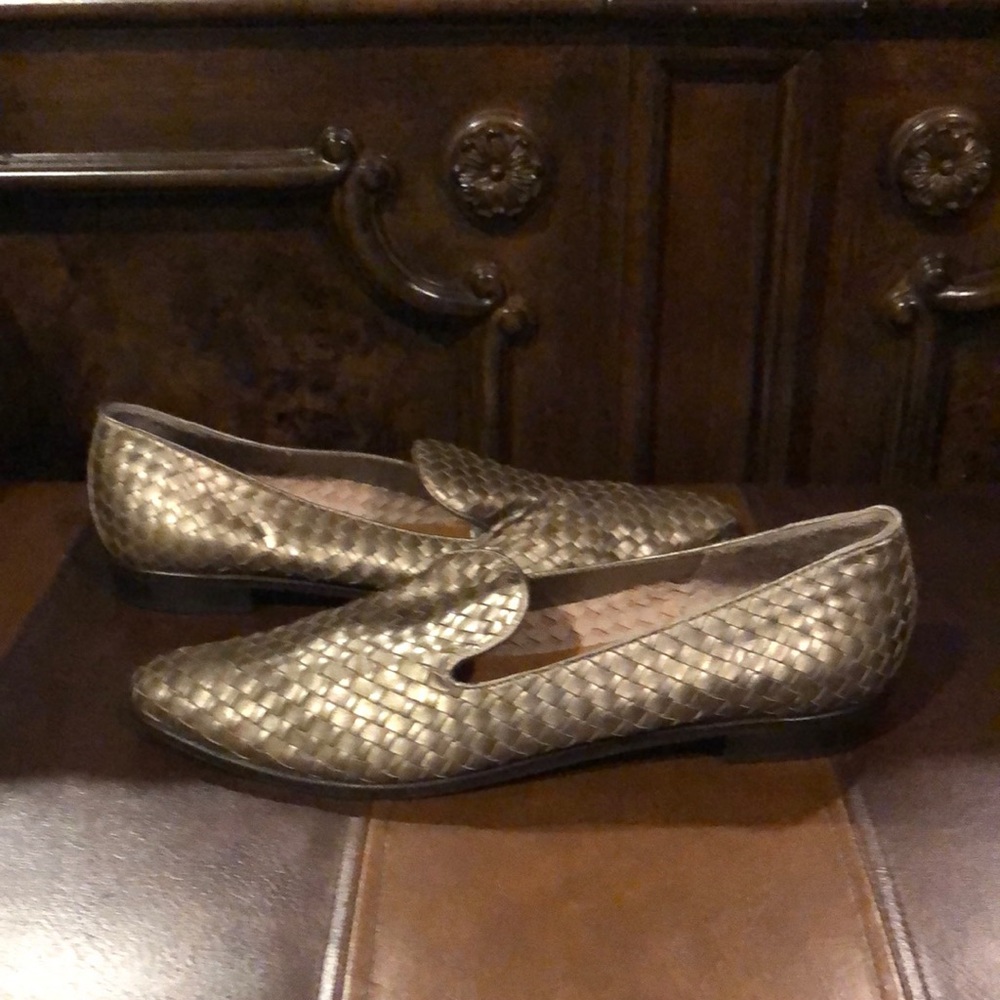 Vintage Bandolino Woven Leather Loafers